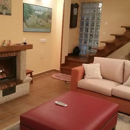 A Casa Do Buxo Nogueira De Ramuin
